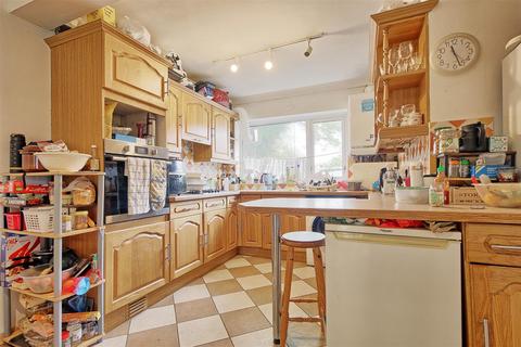 8 Chalfont Close, Cambridge, CB1 9NA