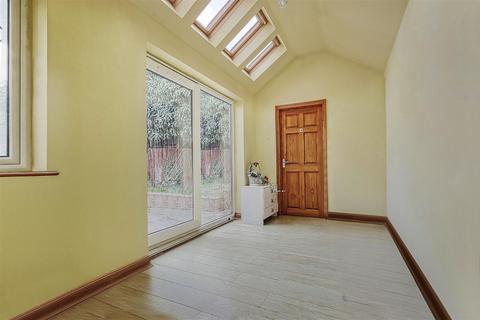 8 Chalfont Close, Cambridge, CB1 9NA