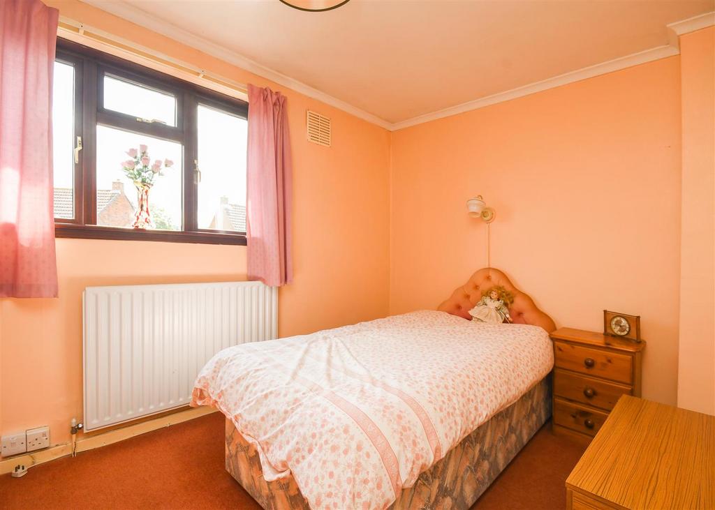 19 Jenks Road-Bedroom 1.jpg