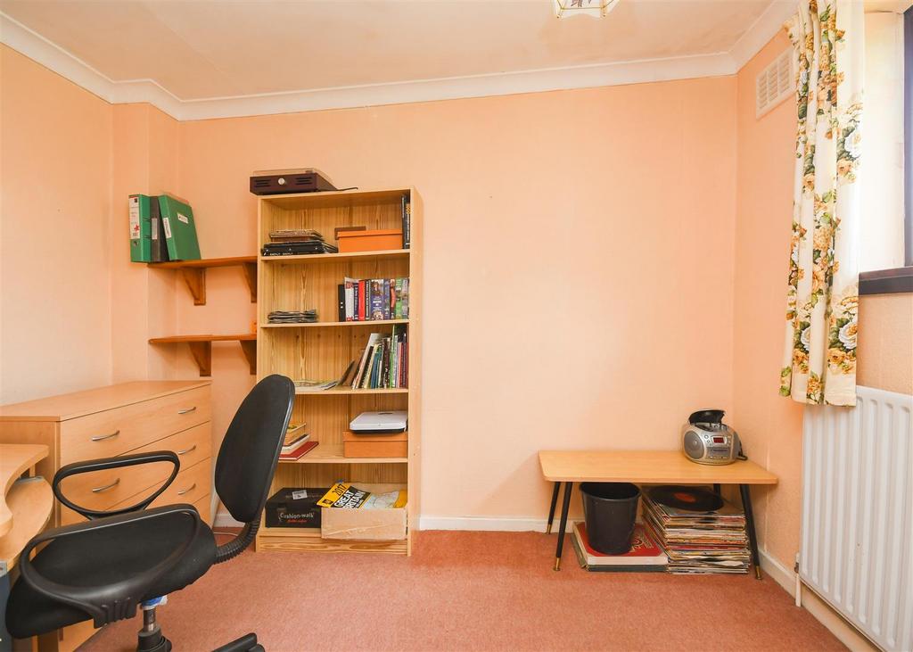 19 Jenks Road-Bedroom 2.jpg