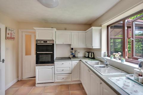 3 bedroom detached house for sale, Court Close, Abermule, Montgomery