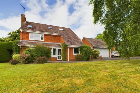 4 bedroom detached house for sale, Upper Churchfields, Cradley, Malvern