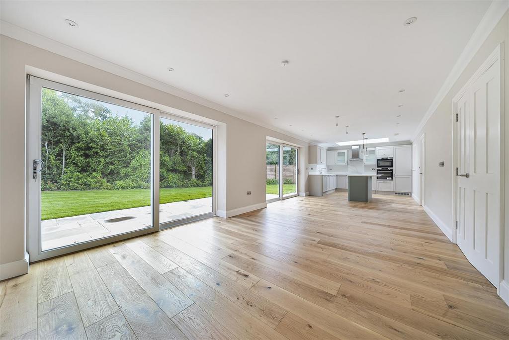 Dining Room/Kitchen