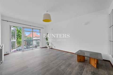 2 bedroom flat to rent, Alexandra Park Road, London, N22