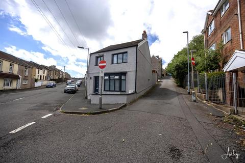 3 bedroom end of terrace house for sale, Mysydd Road, Landore, Swansea