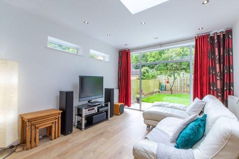 61 Boothroyd Drive, Leeds, LS6 2SL