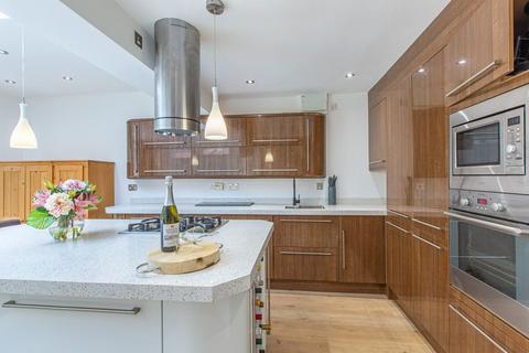 61 Boothroyd Drive, Leeds, LS6 2SL