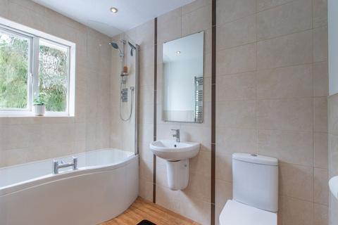 61 Boothroyd Drive, Leeds, LS6 2SL