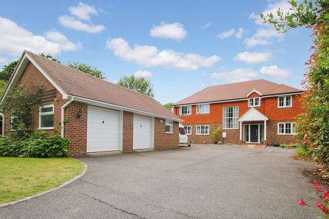 5 bedroom detached house for sale, Ashford TN26