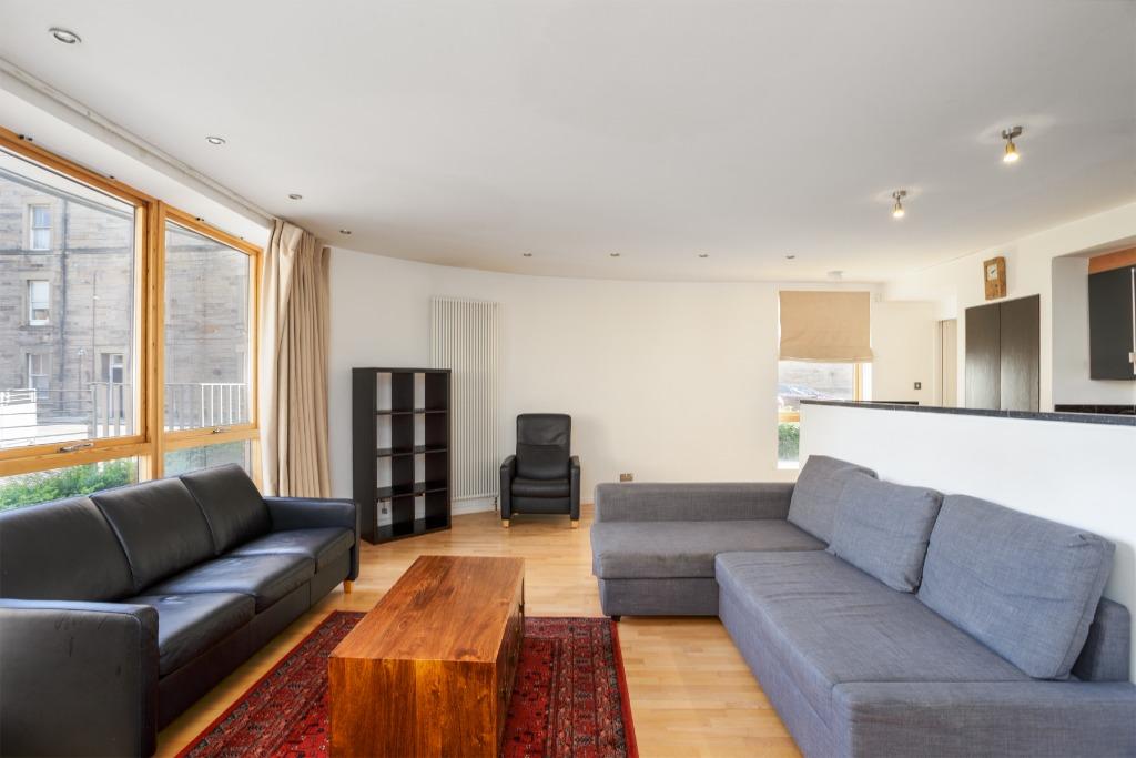 Apartment in Edinburgh - View 3