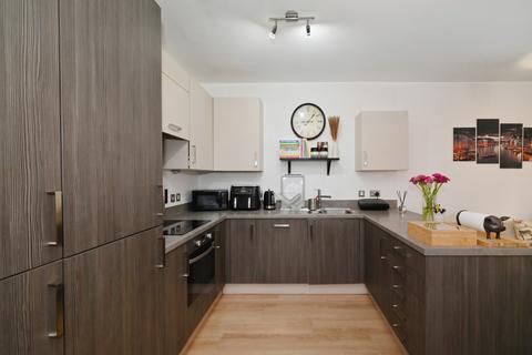 1 bedroom flat for sale, 1, Silvertown Square, London E16