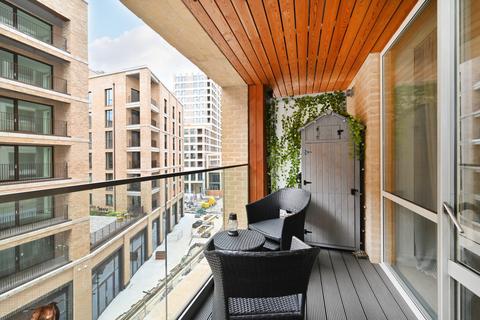 30, Eddington Court, 1 Silvertown Square, London, E16 1GW