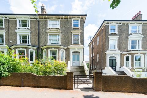 2 bedroom flat for sale, Lewisham Hill, Lewisham SE13