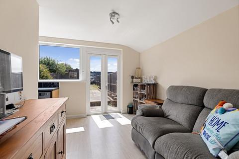 15 Langdon Road, Folkestone, CT19 4HX