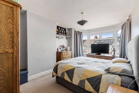15 Langdon Road, Folkestone, CT19 4HX
