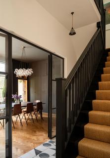 13 Forest Drive East, London, E11 1JX