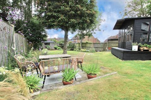 2 bedroom end of terrace house for sale, Garden Cottages, Harris Alley, Wingham, Canterbury