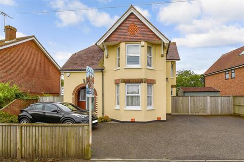 4 bedroom detached house for sale, Lydd Road, New Romney, Kent