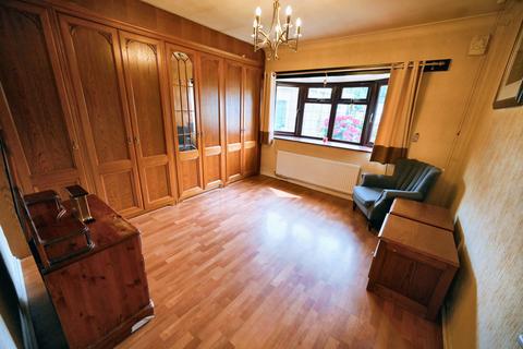 2 bedroom detached bungalow for sale, Richmond Avenue, Wolverhampton WV3