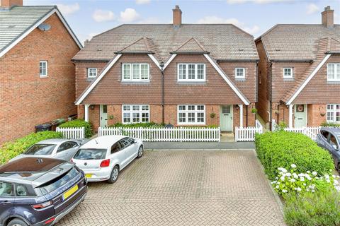 3 bedroom semi-detached house for sale, Heasman Close, Marden, Kent