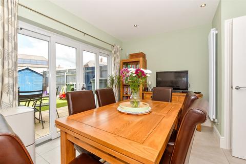 3 bedroom semi-detached house for sale, Heasman Close, Marden, Kent