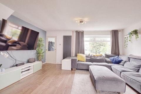 20 Victoria Drive, Great Wakering, Southend-on-sea, SS3 0AT