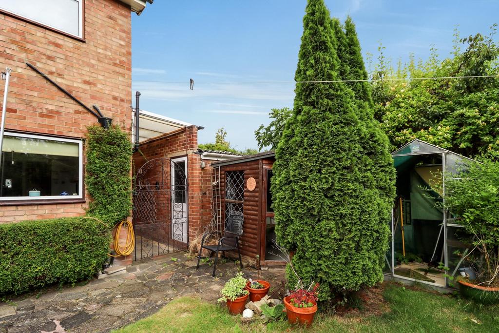 Viewfield Road, Bexley, Kent, DA5 3 bed detached house for sale £585,000