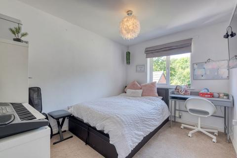 46 Hadlow Close, Redditch, B98 7FU