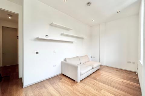 2 bedroom flat to rent, Archway Road, London N6