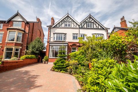 5 bedroom semi-detached house for sale, St. Annes Road East, Lytham St. Annes, FY8