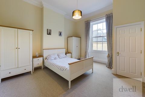 2 bedroom flat to rent, Denison Hall, Hanover Square, Leeds, LS3