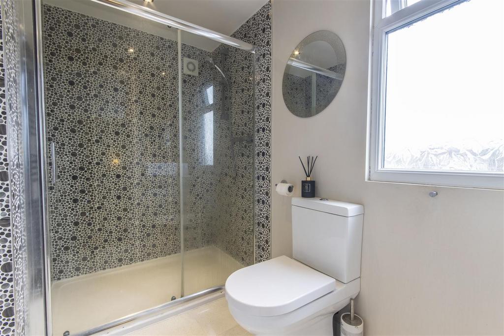 En Suite Shower Room