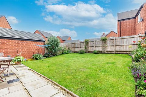 21 Harrison Gardens, Rushwick, Worcester, WR2 5UA