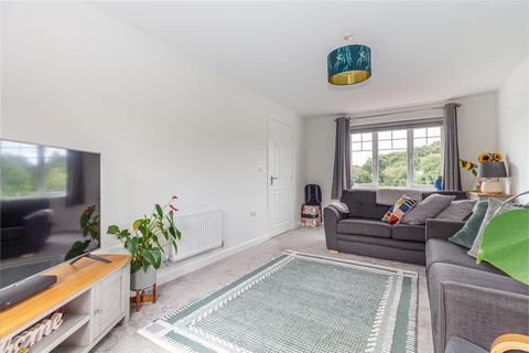 21 Harrison Gardens, Rushwick, Worcester, WR2 5UA