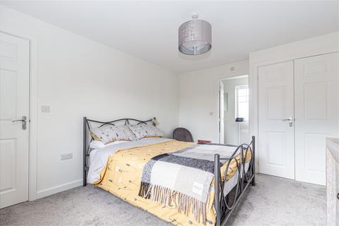 21 Harrison Gardens, Rushwick, Worcester, WR2 5UA