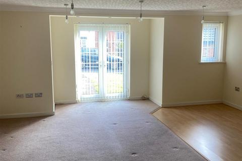 2 bedroom flat to rent, Pennine View Close, Carlisle CA1