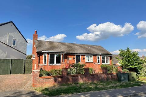 2 bedroom detached bungalow for sale, Braybrooke Road, Desborough