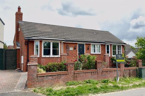 2 bedroom detached bungalow for sale, Braybrooke Road, Desborough