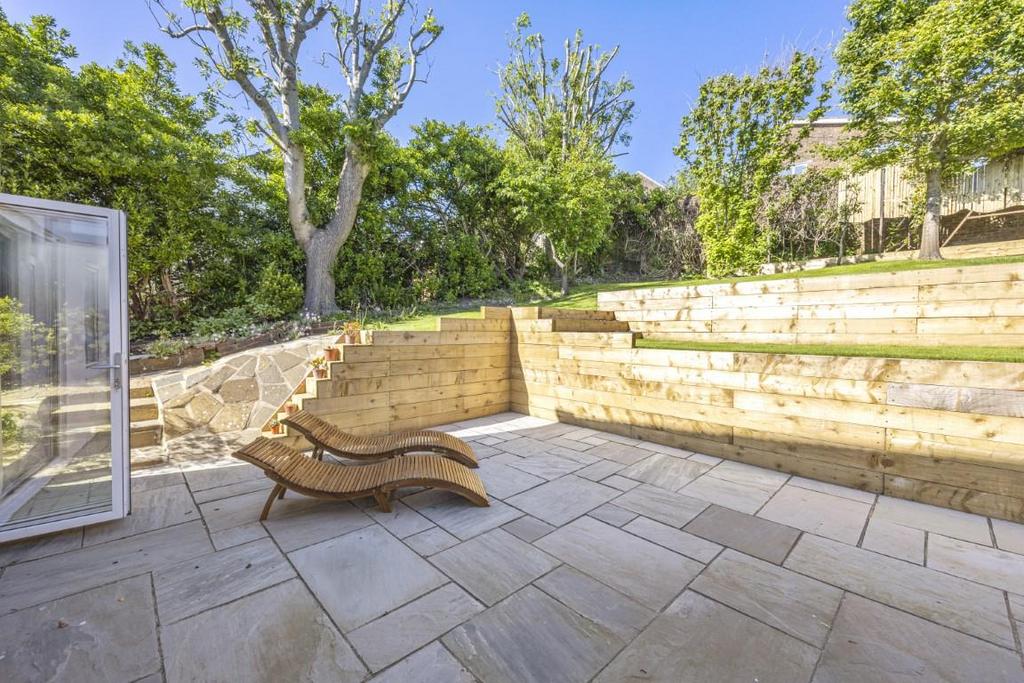 Longhill Road, Rear Garden 2.jpg
