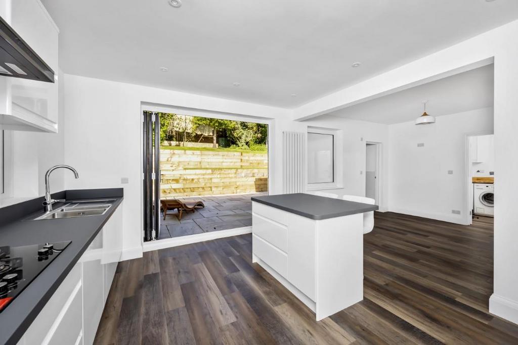 Longhill Road, Kitchen 2.jpg