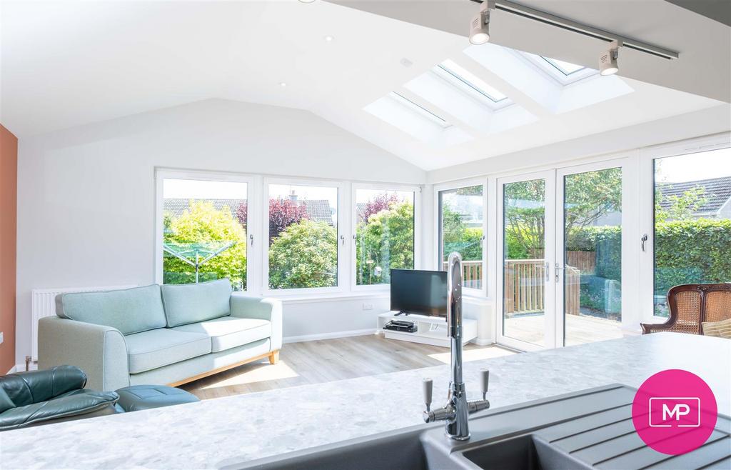 Borrowfield Crescent, Montrose DD10 3 bed detached house for sale £