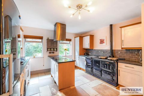 4 bedroom detached house for sale, Common Road, Selby, YO8 5DE