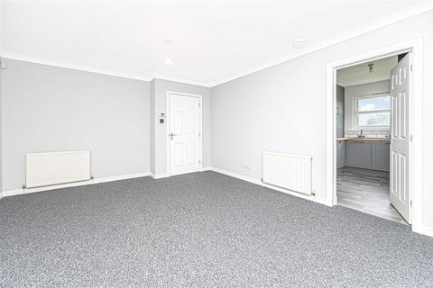 2 bedroom ground floor flat for sale, Flat C, 2 Kingfisher Place, Dunfermline, KY11 8JJ