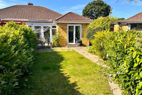 2 bedroom bungalow for sale, Cuckoo Lane, Fareham PO14