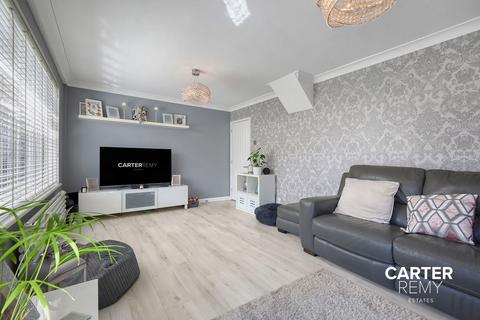 3 bedroom semi-detached house for sale, Stifford Clays Road, Grays, RM16