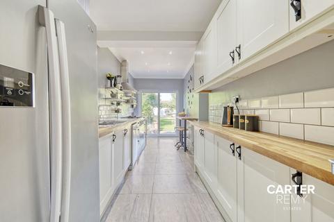 39 Blackshots Lane, Grays, RM16 2JT
