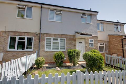 3 bedroom terraced house for sale, Archer Road, Stevenage