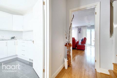 293a Archer Road, Stevenage, SG1 5HF