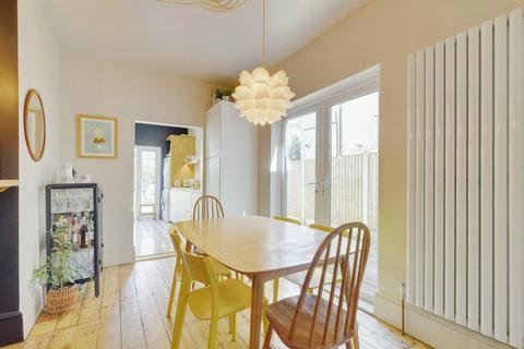 156 Alexandra Road, Southend-on-sea, SS1 1HE