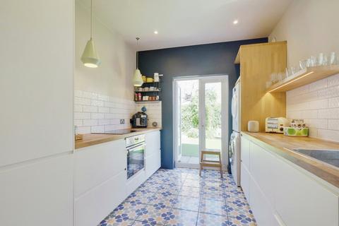 156 Alexandra Road, Southend-on-sea, SS1 1HE